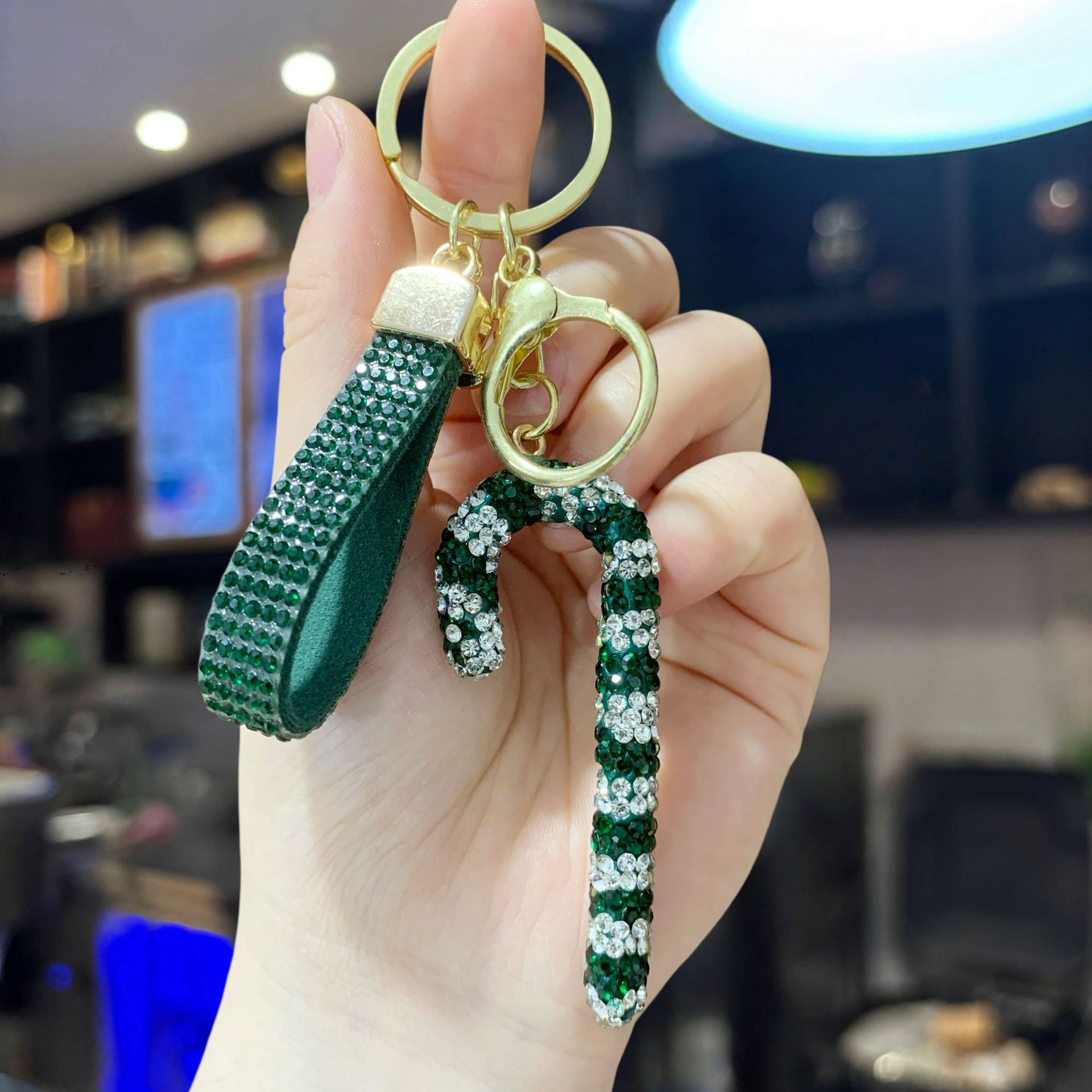 2026 Christmas Best-Seller: Clay Reindeer and Christmas Tree Keychain with Rhinestones—A Festive Christmas Gift