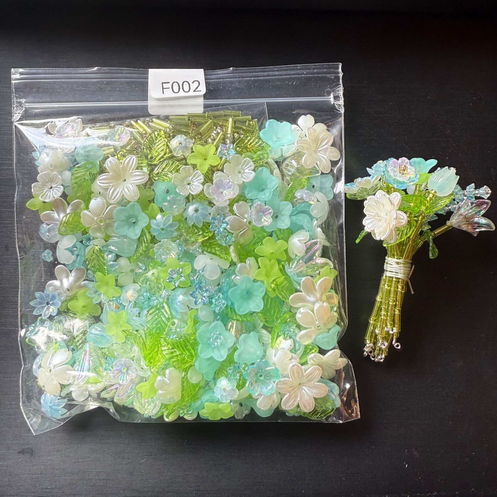 Mini Acrylic Flower Bouquet Craft Kit: Palm-Sized Vase, Glass Flower Ornament, DIY Keychain, and Decorative Hanging Ornament