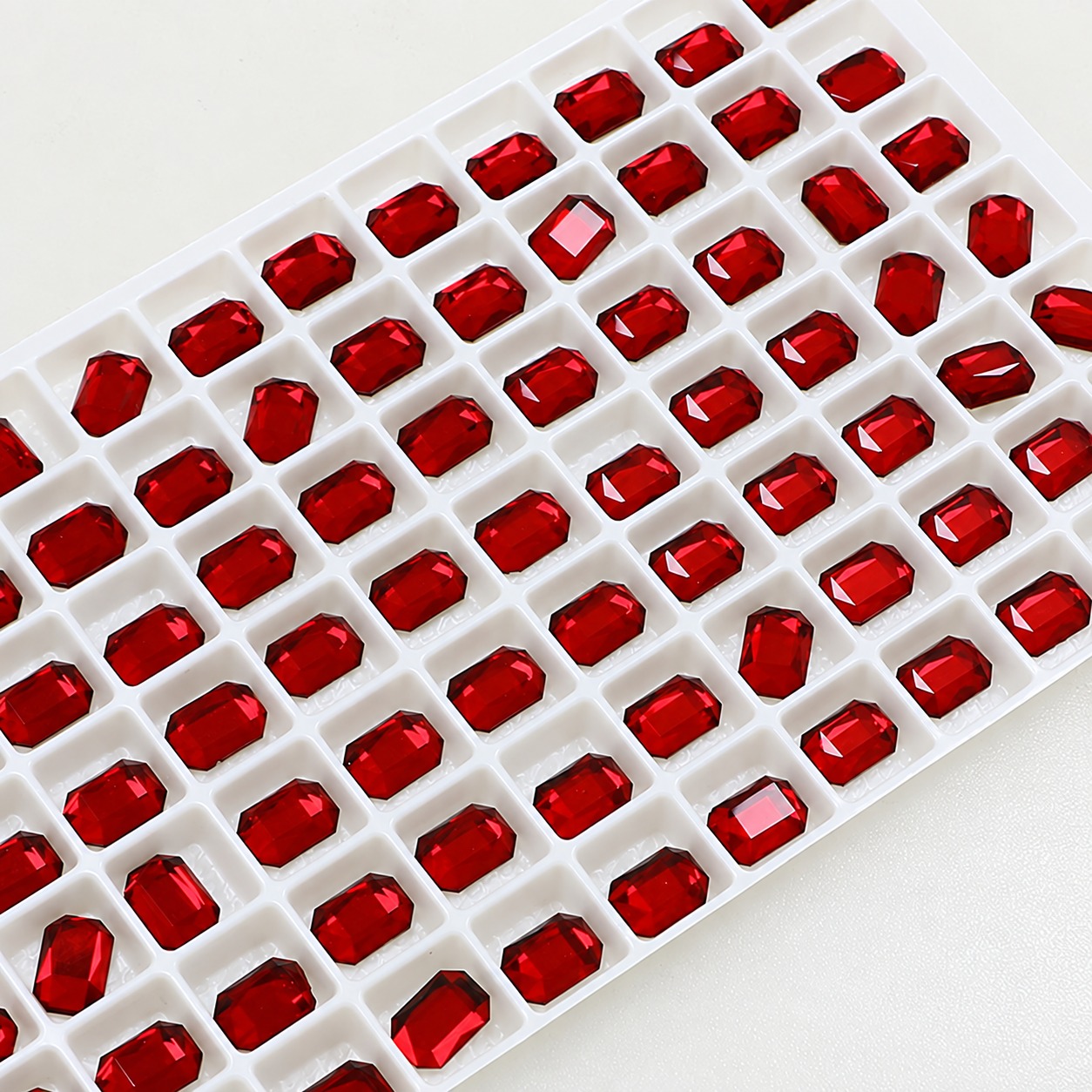 Dongzhou Flat-Bottomed Octagonal Nail Rhinestones, Mahjong-Inspired Rhinestones, Viral Hit K9 Crystal Imitation Hua Zi Luxury Nail Accessories