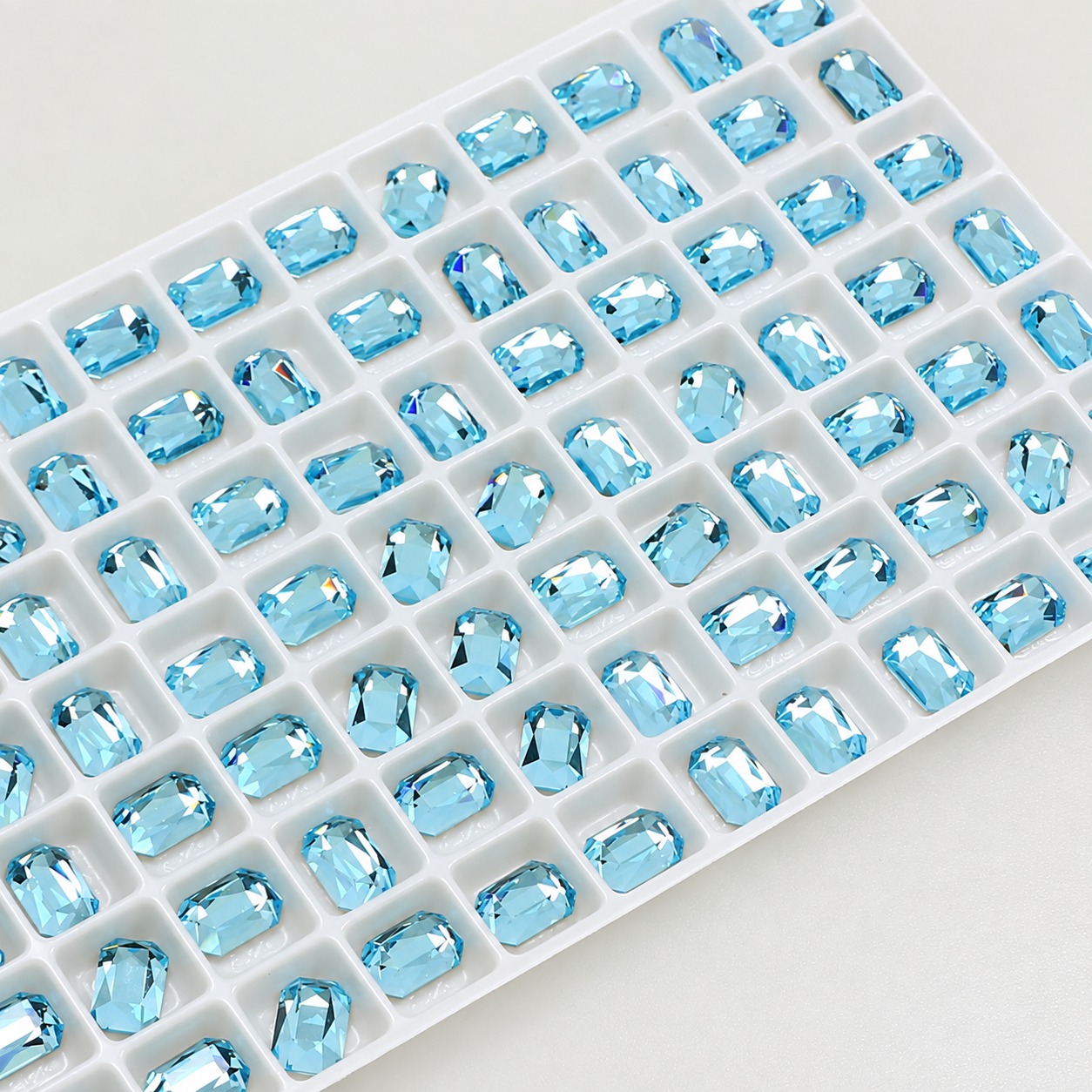 Dongzhou Flat-Bottomed Octagonal Nail Rhinestones, Mahjong-Inspired Rhinestones, Viral Hit K9 Crystal Imitation Hua Zi Luxury Nail Accessories