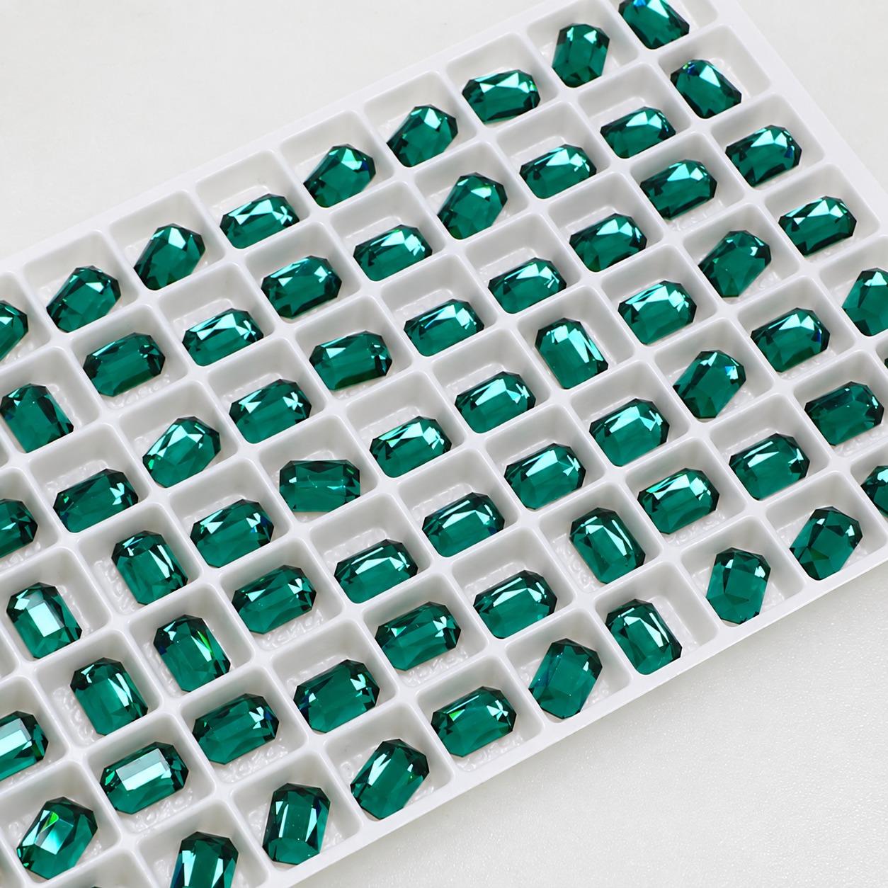 Dongzhou Flat-Bottomed Octagonal Nail Rhinestones, Mahjong-Inspired Rhinestones, Viral Hit K9 Crystal Imitation Hua Zi Luxury Nail Accessories