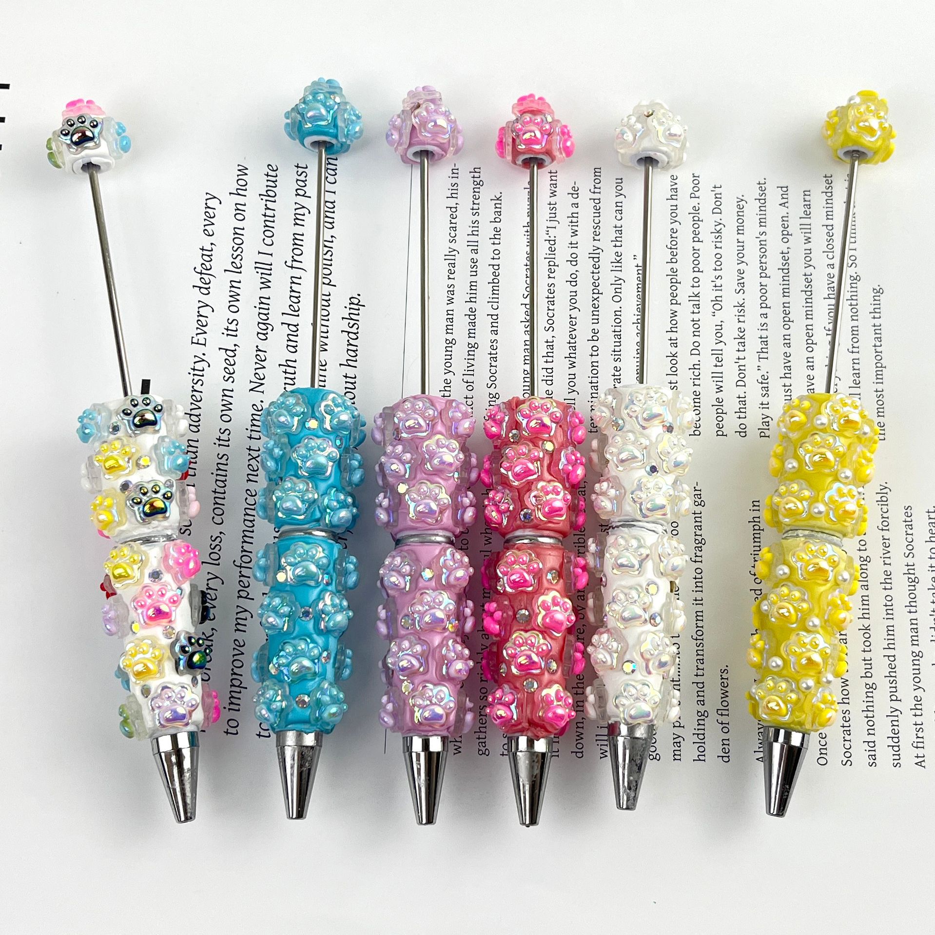 Heavy-Duty Cat Paw Clay Bead Pen: Creative DIY Gift Pen with Full Diamond Accents, Cute Beads, Korean Style, Instagram-Worthy, High-Quality Pen
