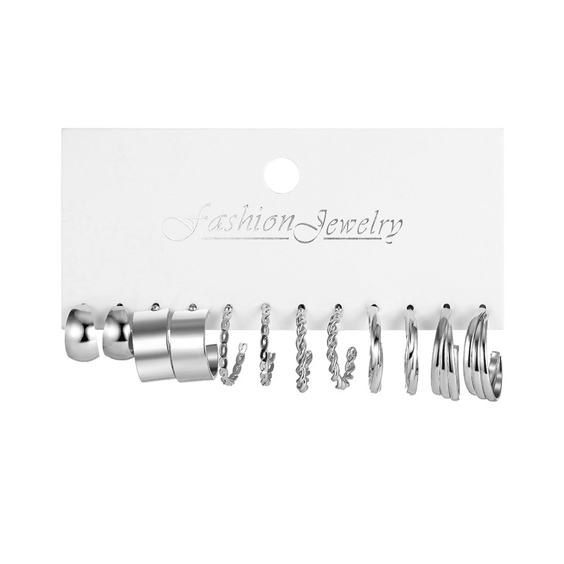 6-Piece Set of Retro European and American-Style Earrings: Eco-Friendly Alloy/Simulated Pearls, Mixed Sizes, Suitable for Everyday Wear and Parties—A Hepburn-Inspired, High-End Accessory That Brightens Your Complexion