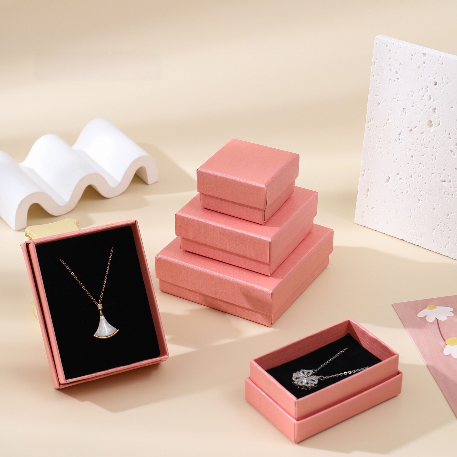 Multifunctional Portable Jewelry Box: PU Leather Oxidation-Resistant Jewelry Storage Box—Custom Logo Available
