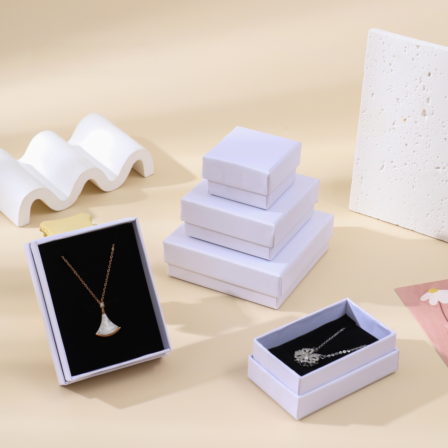 Multifunctional Portable Jewelry Box: PU Leather Oxidation-Resistant Jewelry Storage Box—Custom Logo Available