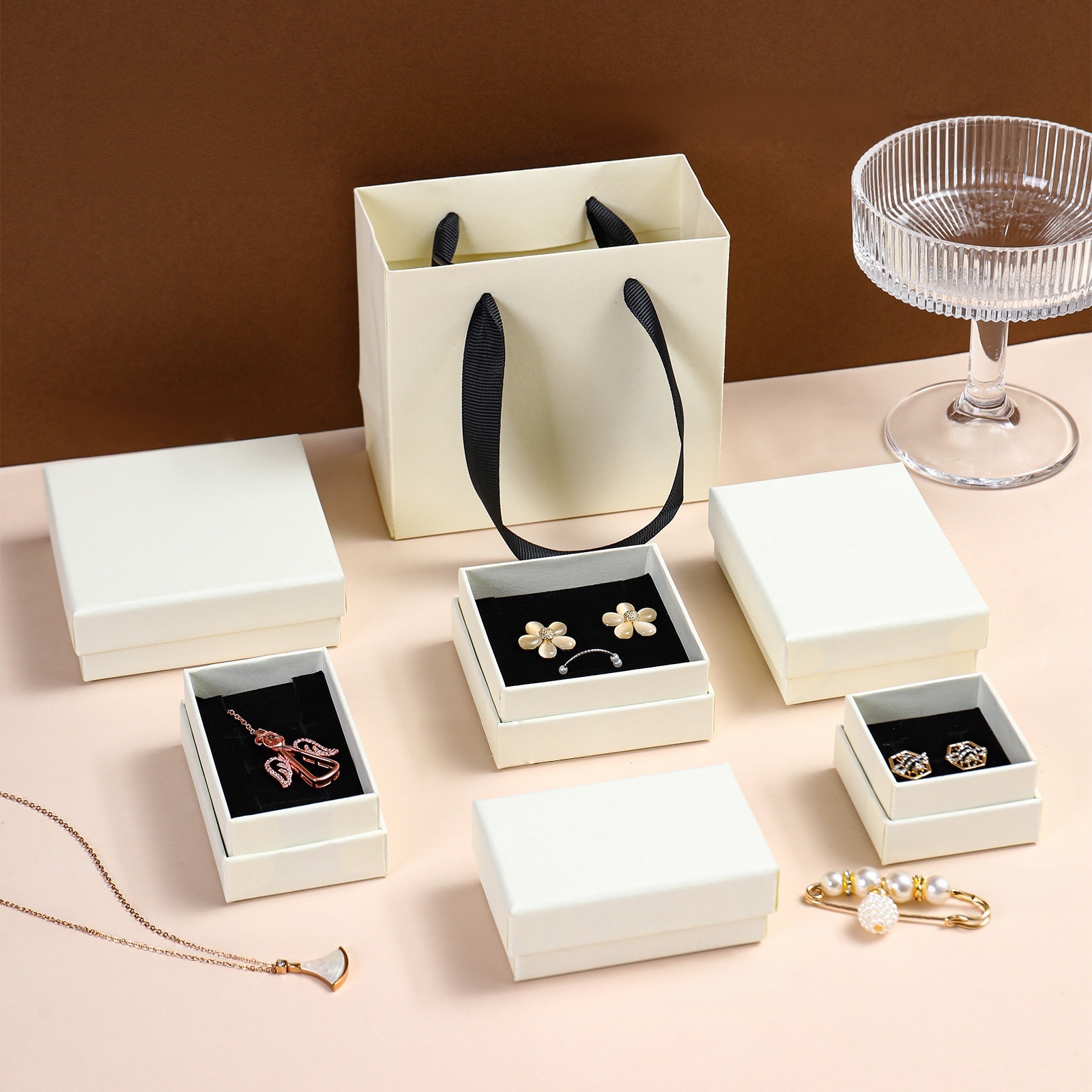 Multifunctional Portable Jewelry Box: PU Leather Oxidation-Resistant Jewelry Storage Box—Custom Logo Available