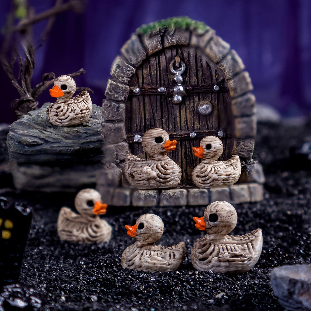 50 Mini Skeleton Duck Figurines—Little Ducks for Halloween Decorations; Spooky Mini Resin Ducks for Hide-and-Seek, Horror Scenes, Cemeteries, Gardens, Potted Plants, and Party Decorations
