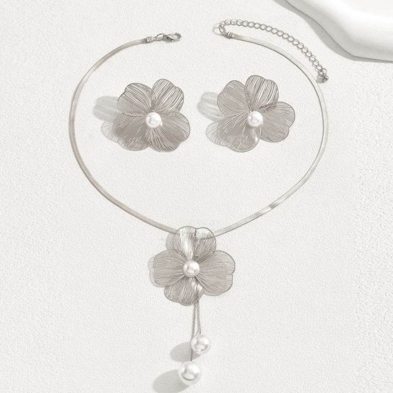 Elegant Flower Pearl Necklace & Earrings Set for Women