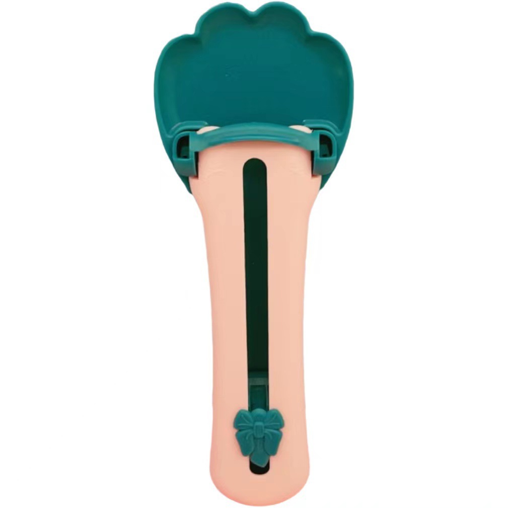 Cat Feeder, Cat Treat Spoon, Cat Treat Squeezer, Cat Food Scoop—Designed for Portioned Feeding, Keeps Your Hands Clean, Rolling Squeezer